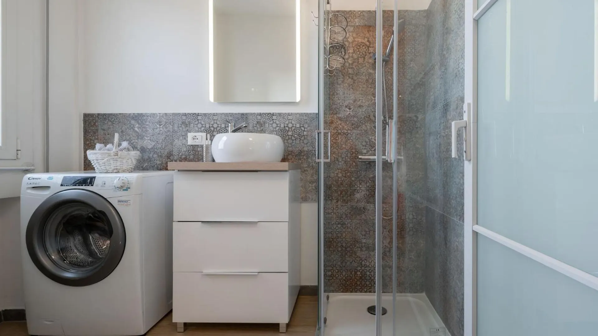 Alexa'S Apartment - Elegance E Comfort For Benátky