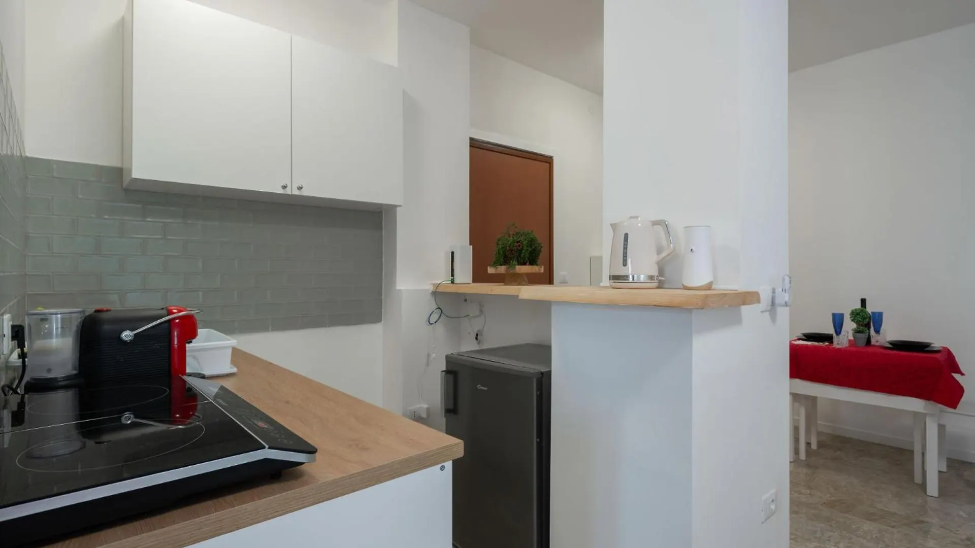 Alexa'S Apartment - Elegance E Comfort For Benátky