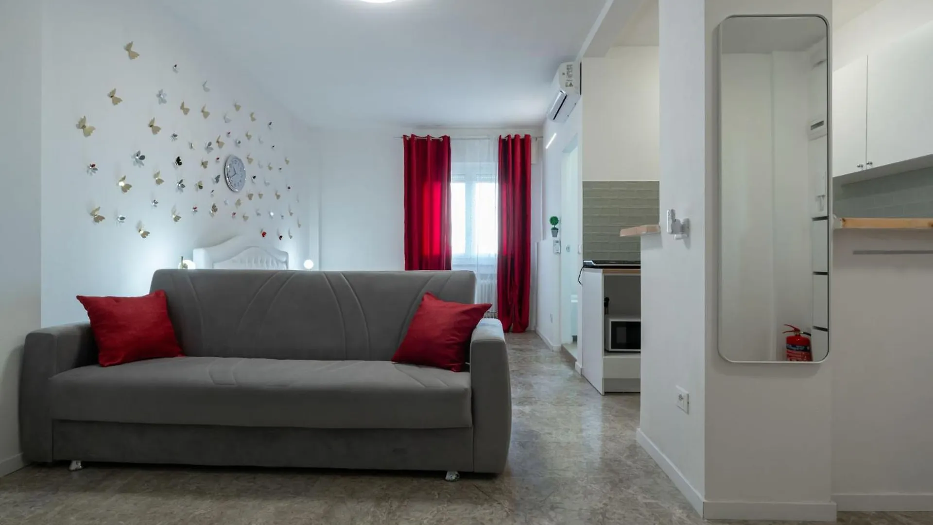 Alexa'S Apartment - Elegance E Comfort For Benátky